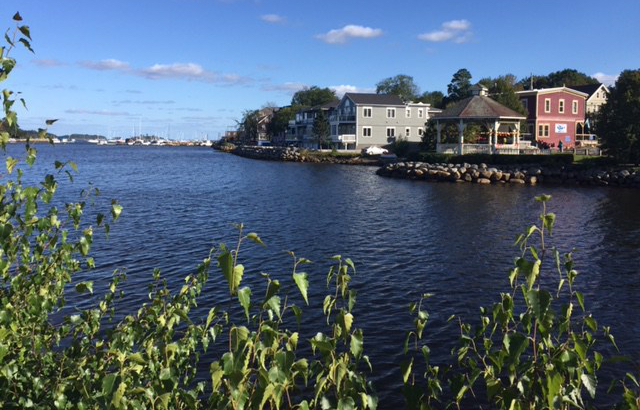 mahone-bay.jpg